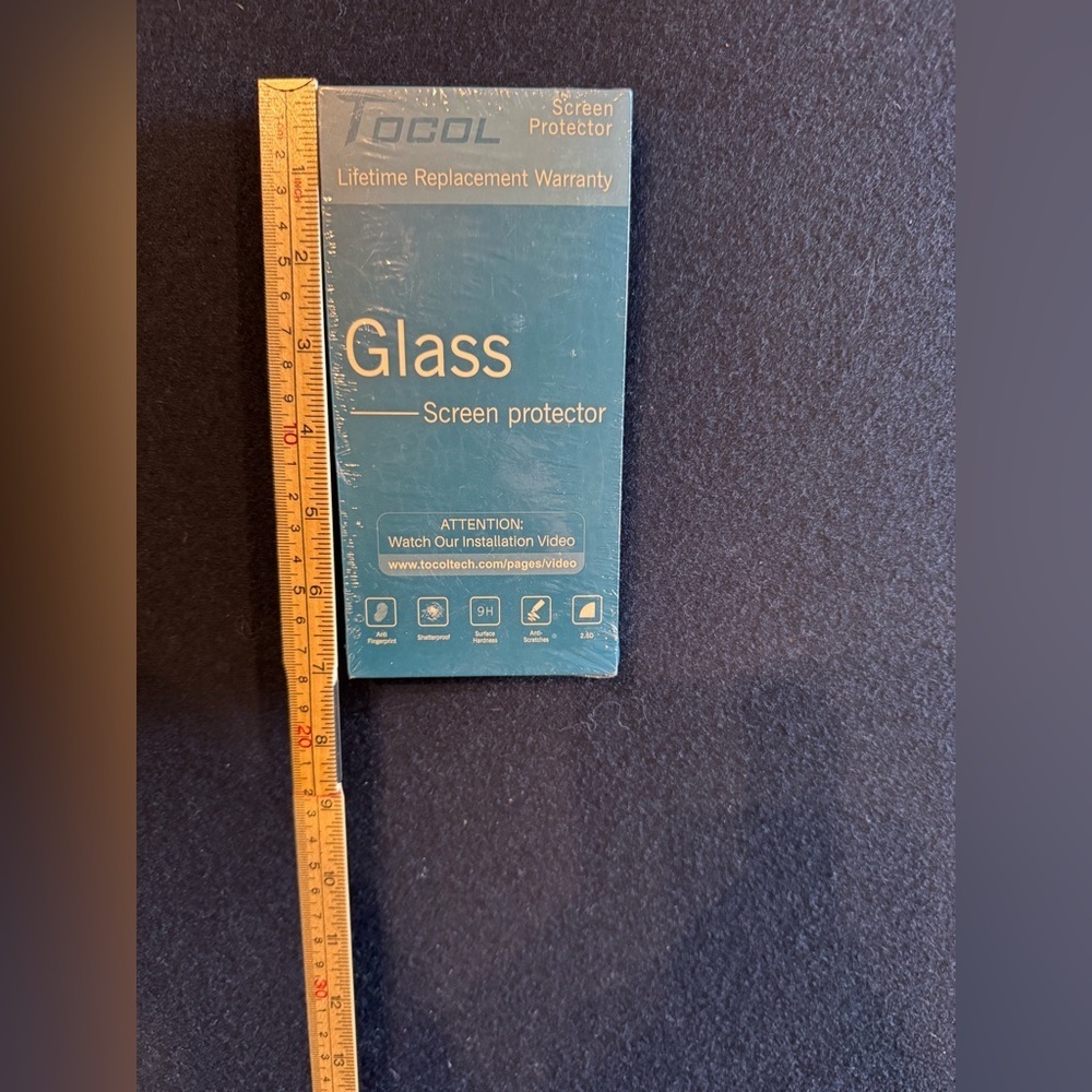 Tocol Glass Privacy Screen Protector 2-Pack iPhone 12 Pro.